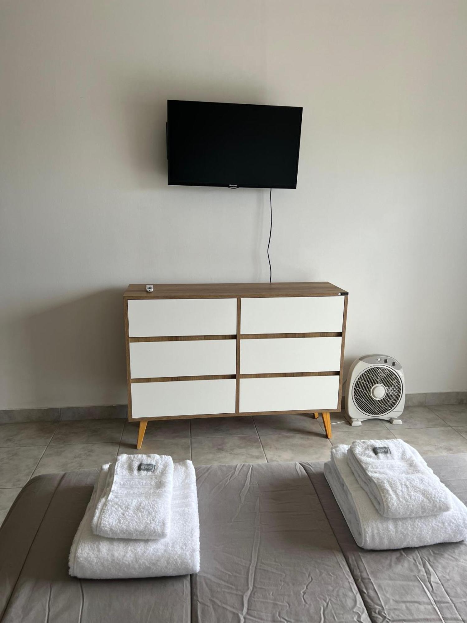Monoambiente Avenida 60 Apartment *